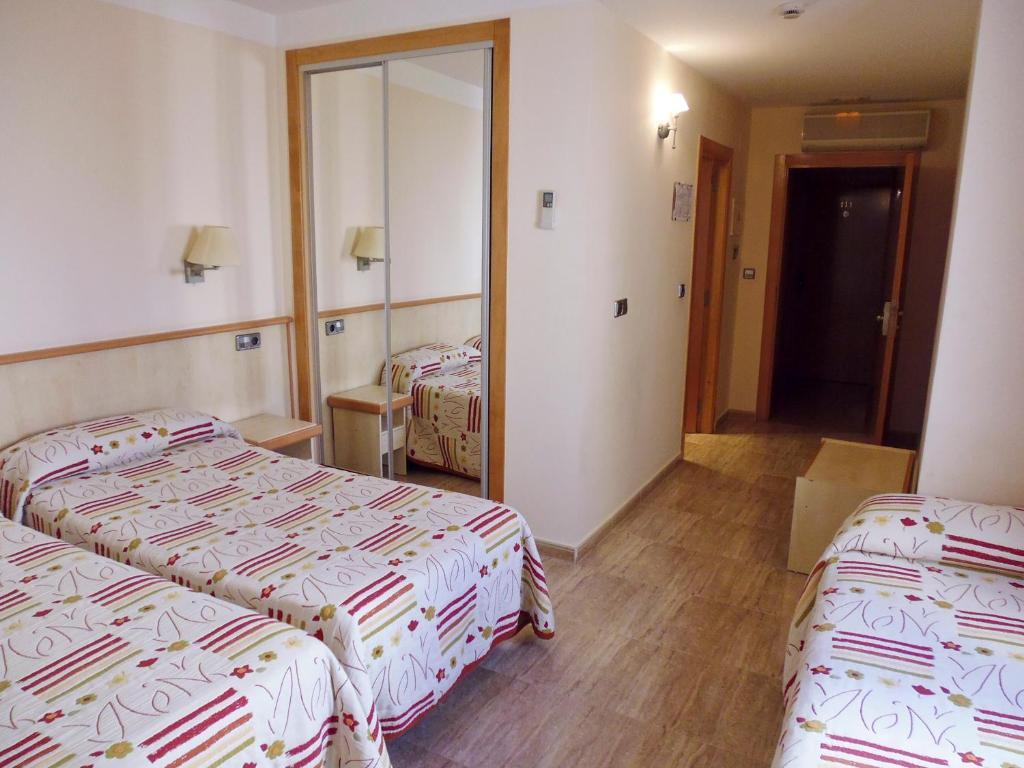 Hotel La Torre Los Montesinos Extérieur photo